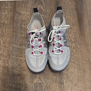 Nike Women's Sneakers - White and Pink